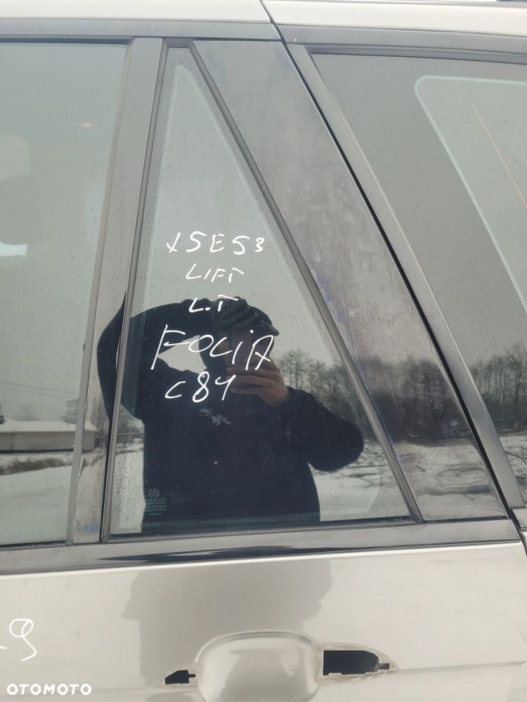 SZYBA DRZWI TRÓJKĄT LEWY TYŁ TYLNA BMW X5 E53 LIFT FOLIA C84 - 1
