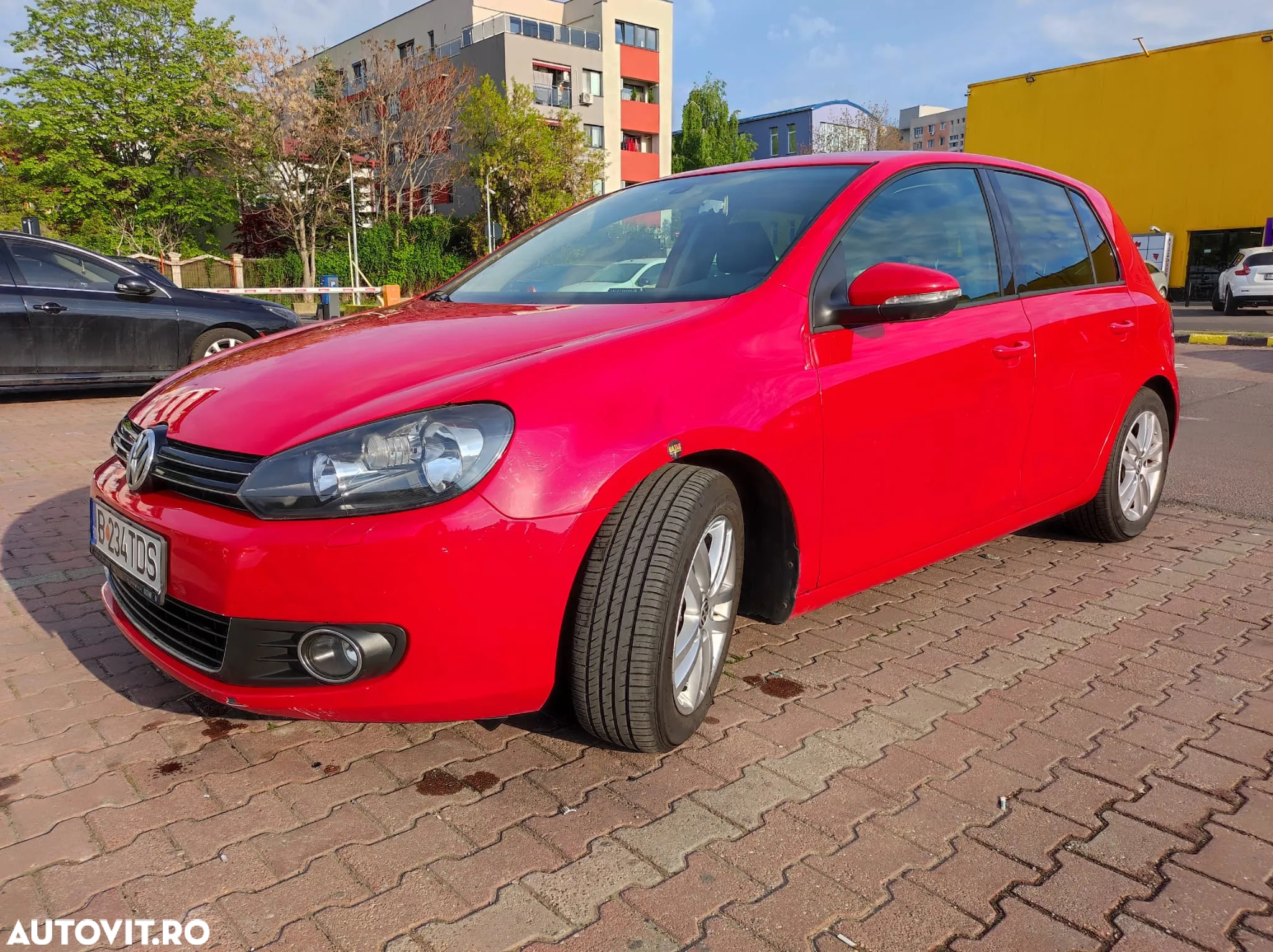 Volkswagen Golf 1.6 TDI DPF Highline - 20