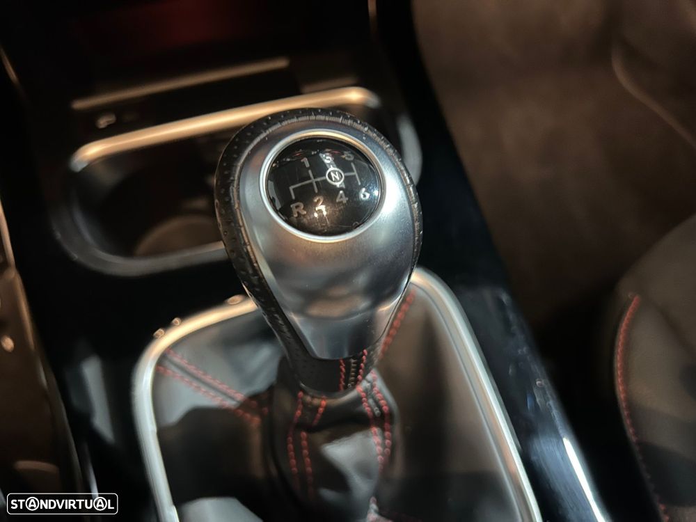 Mercedes-Benz A 160 AMG Line - 32