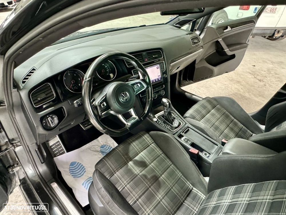 VW Golf 2.0 TDI GTD DSG - 11