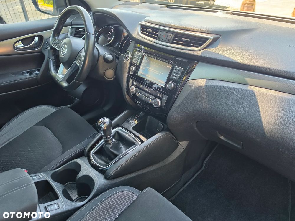 Nissan Qashqai 1.6 DIG-T Tekna+ - 16