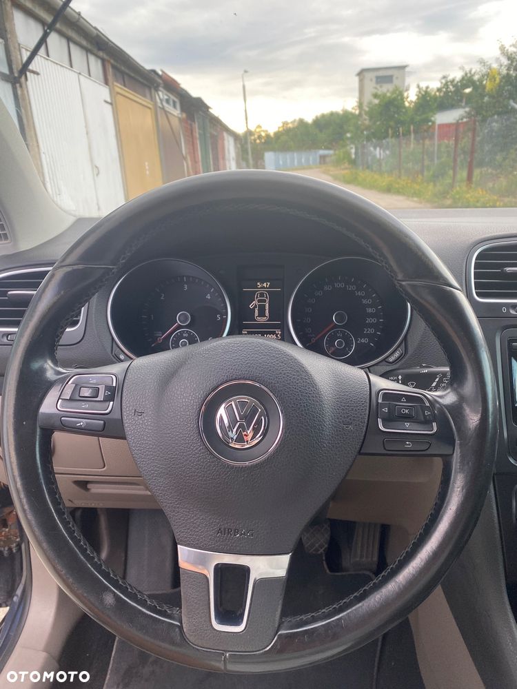Volkswagen Golf - 9