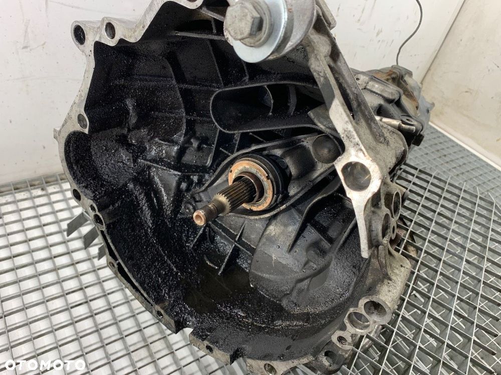 SKRZYNIA BIEGÓW - 899.00 PLN - VW PASSAT B5.5 (3B3) 2000 - 2005 1.9 TDI 4motion 96 kW [130 KM] olej - 7