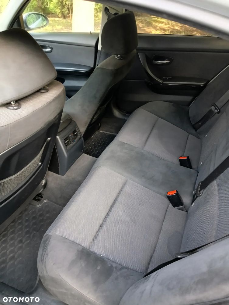 BMW Seria 3 - 12