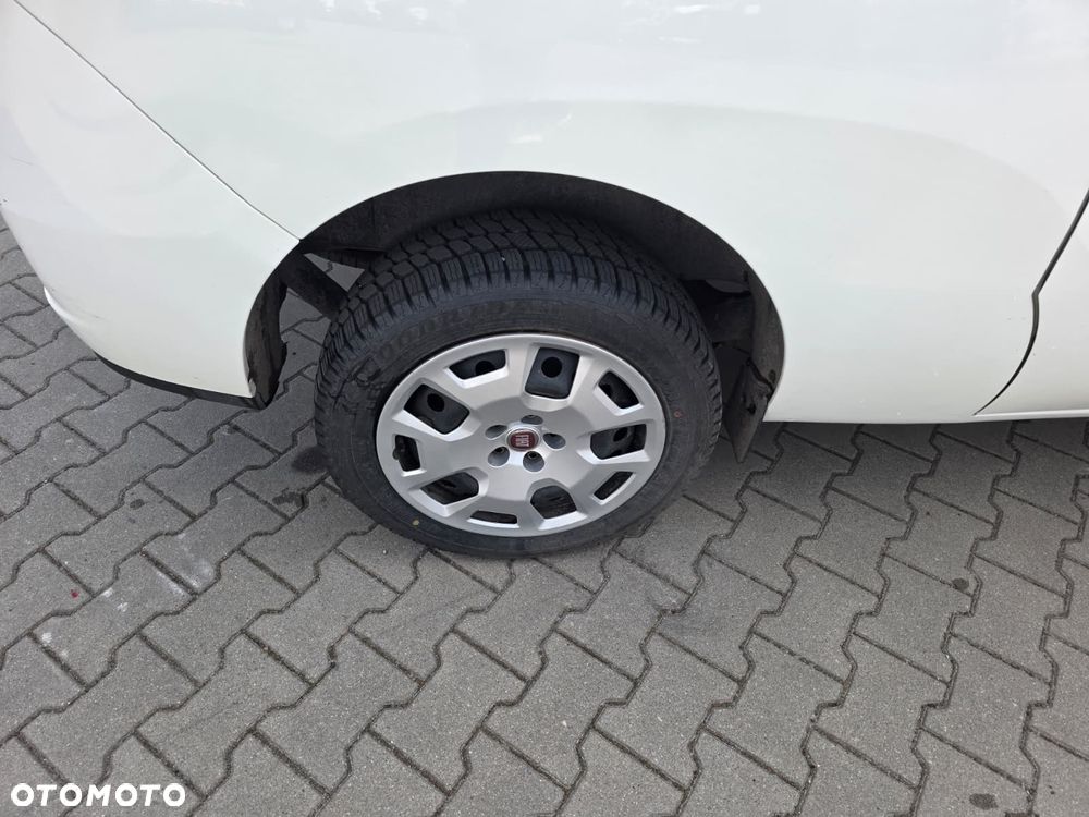 Fiat Doblo Maxi diesel 1,6 105KM blaszak 3 osobowy Krajowy FV23% - 16
