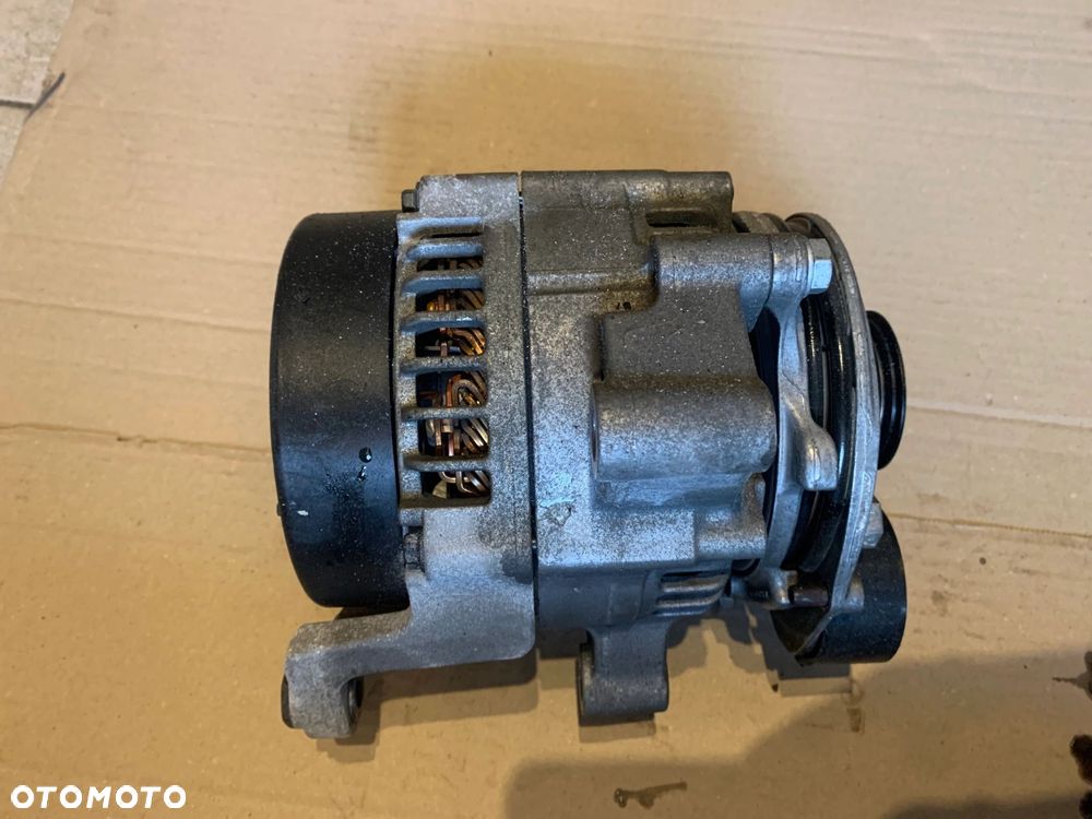 ALTERNATOR BMW G42 G20 G21 G22 G26 G32 G30 G11 G01 G02 G05 G06 G07 8634167