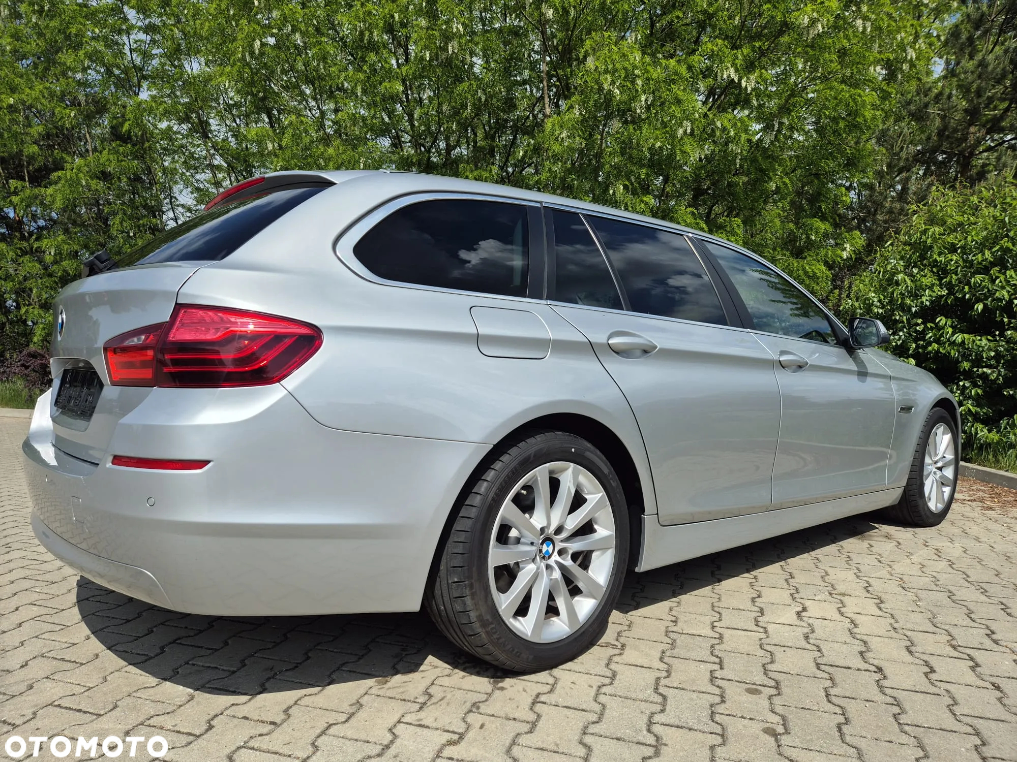 BMW Seria 5 525d xDrive Touring - 6