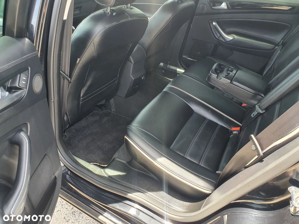 Ford Mondeo 2.0 TDCi Titanium X - 30