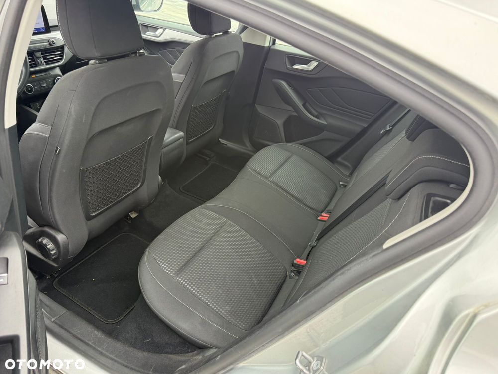 Ford Focus - 9