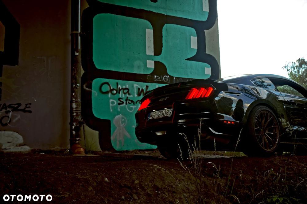 Ford Mustang 5.0 V8 GT - 14