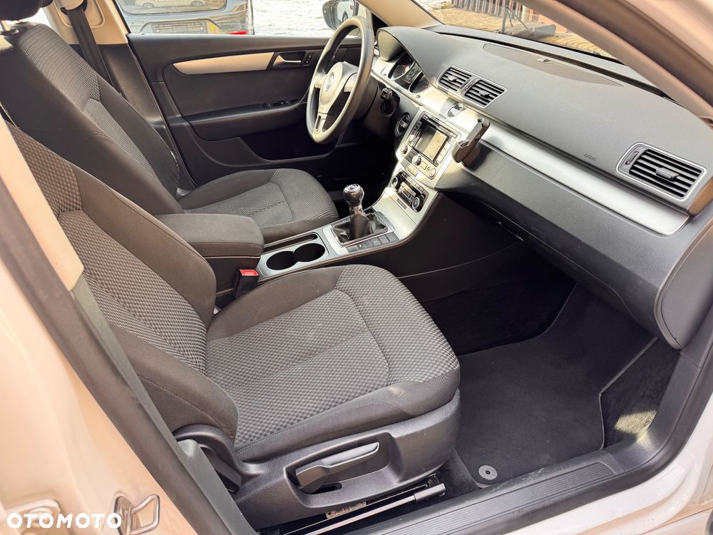 Volkswagen Passat Variant 2.0 TDI BlueMotion Technology Comfortline - 7