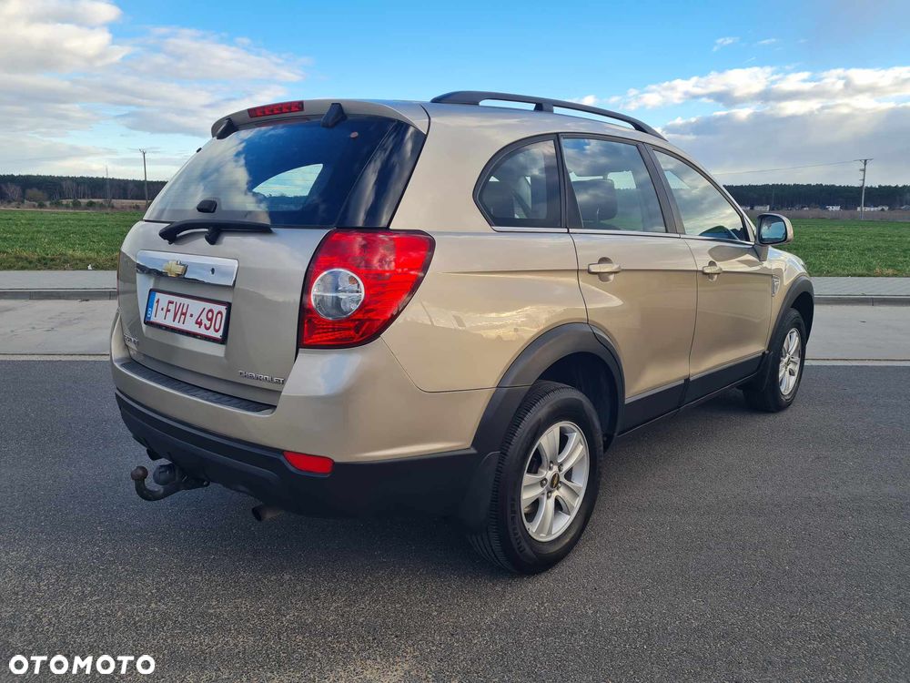 Chevrolet Captiva 2.0 d Medium 2WD - 3