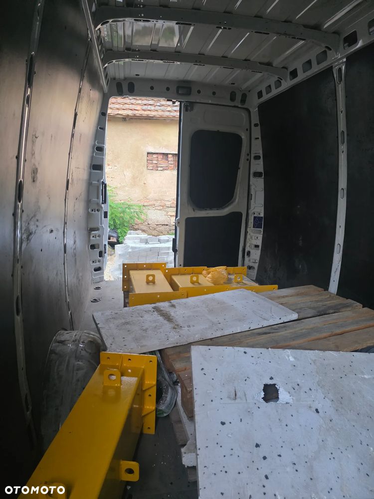 Iveco Daily 35-150 WEBASTO MAXI 150KM 3.0 - 7