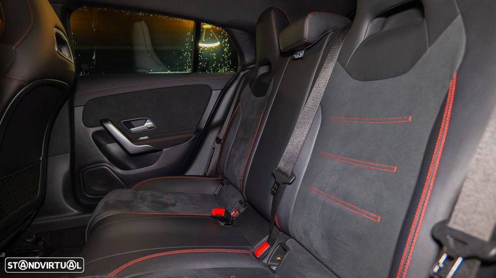 Mercedes-Benz CLA 180 - 25