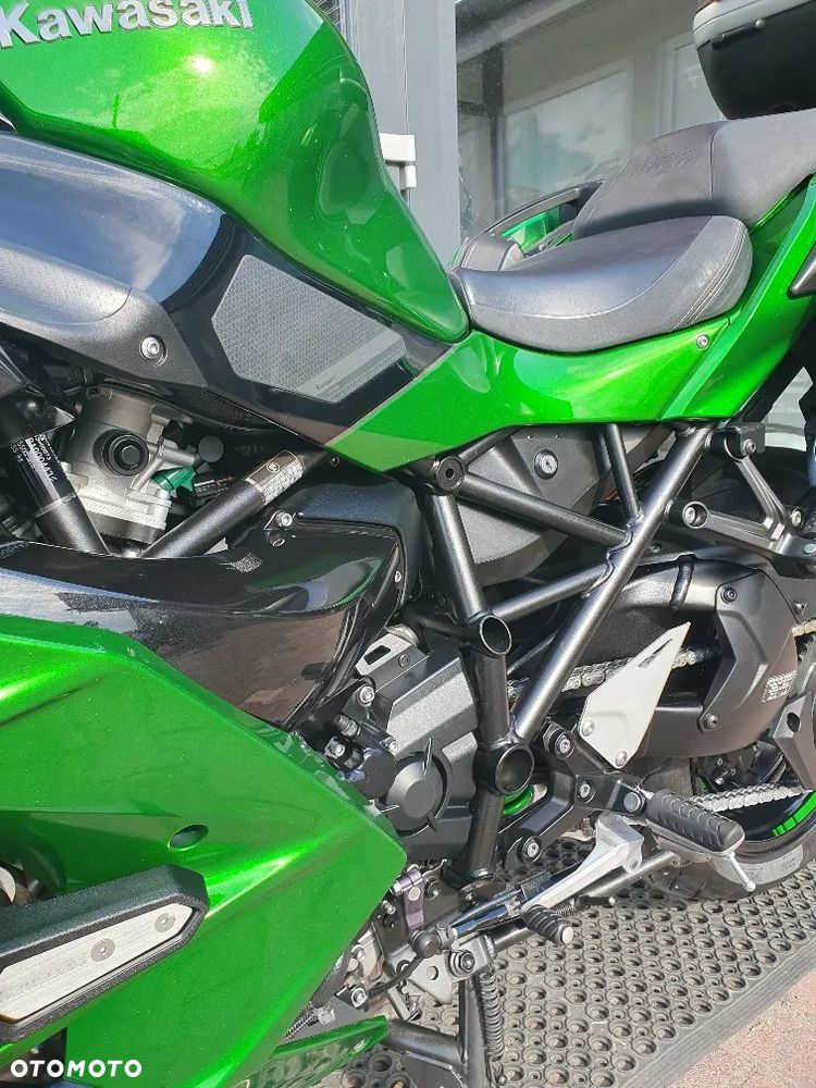 Kawasaki H2 - 8