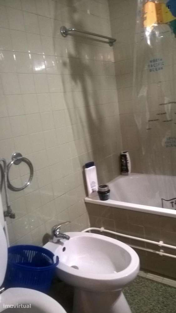 Quarto - localizado em Bairro do Sol Coimbra - Grande imagem: 5/6