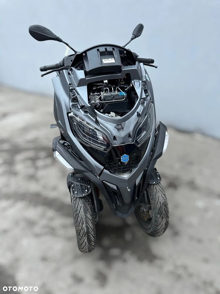 Piaggio MP-3 - 6