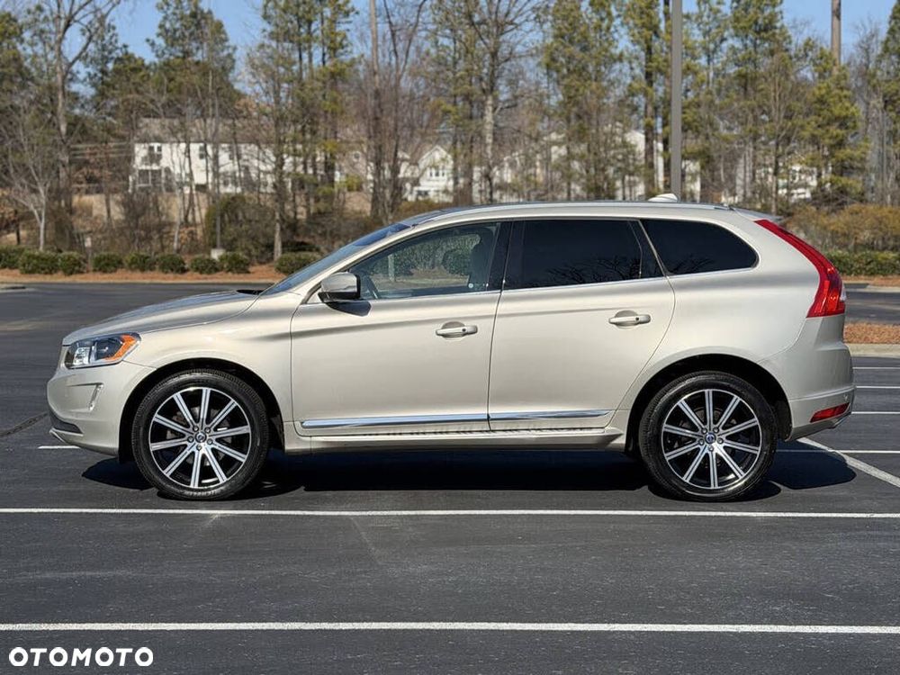 Volvo XC 60 - 3