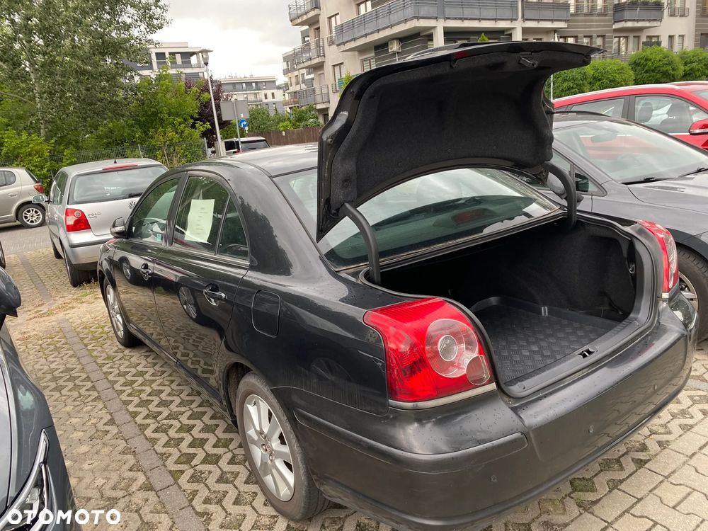 Toyota Avensis 2.0 D-4D Luna - 6