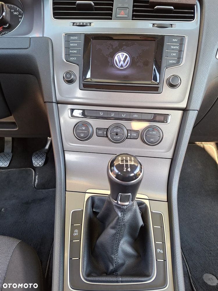 Volkswagen Golf 1.6 TDI BlueMotion Technology Comfortline - 17