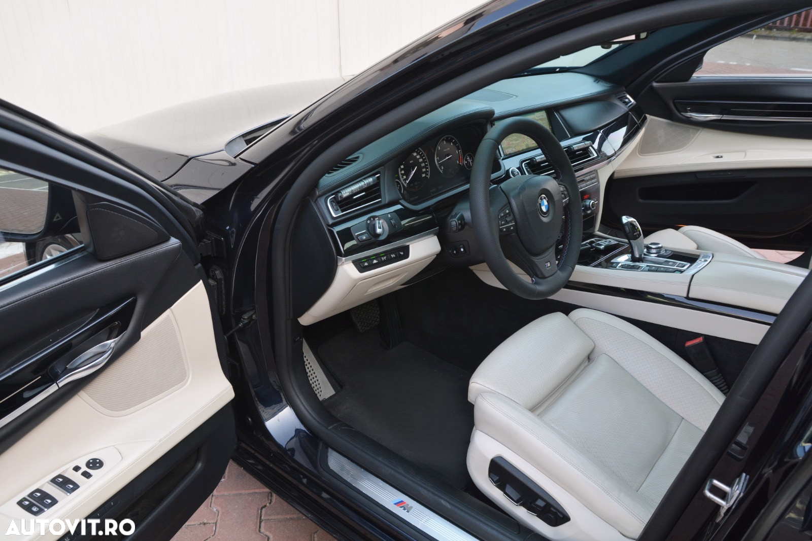 BMW Seria 7 750d xDrive - 14