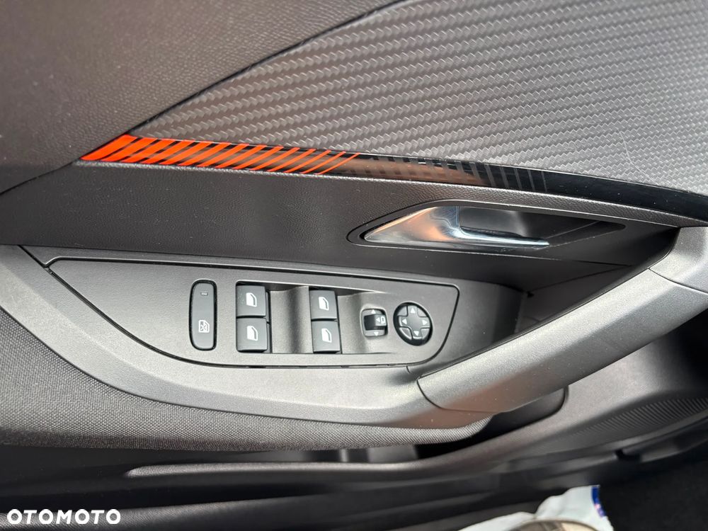 Peugeot 2008 1.2 PureTech Active Pack S&S - 12