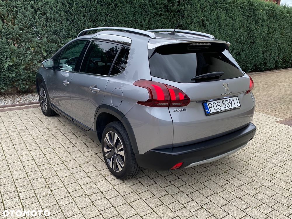Peugeot 2008 1.2 Pure Tech Allure S&S - 7