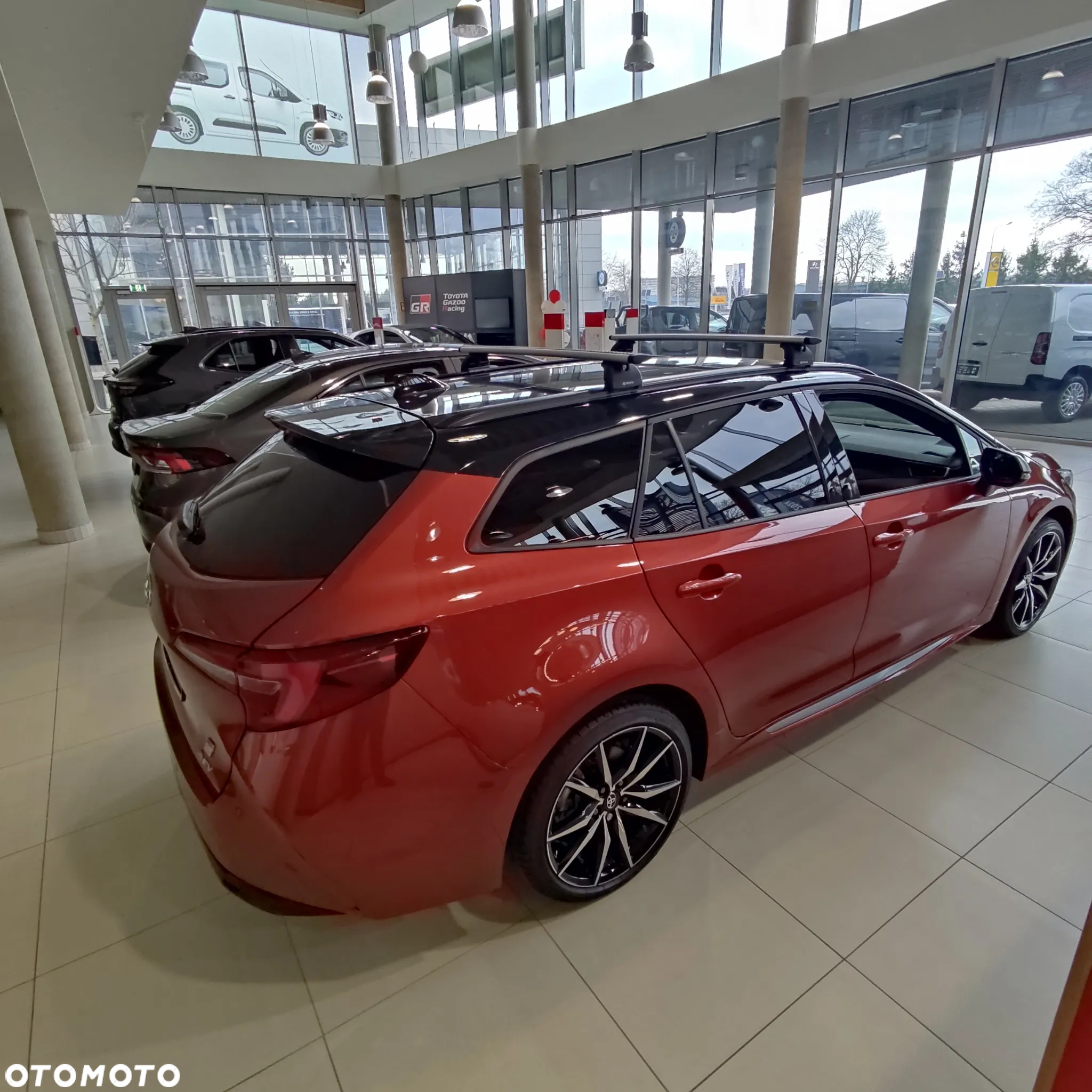 Toyota Corolla 1.8 Hybrid GR Sport - 8