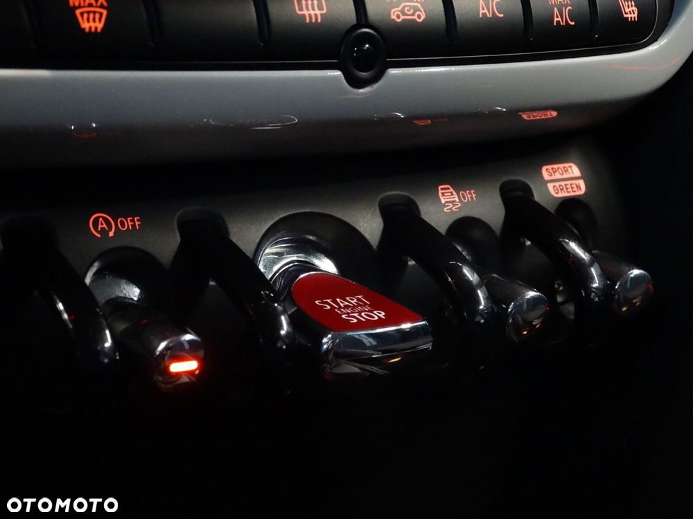 MINI Countryman - 24