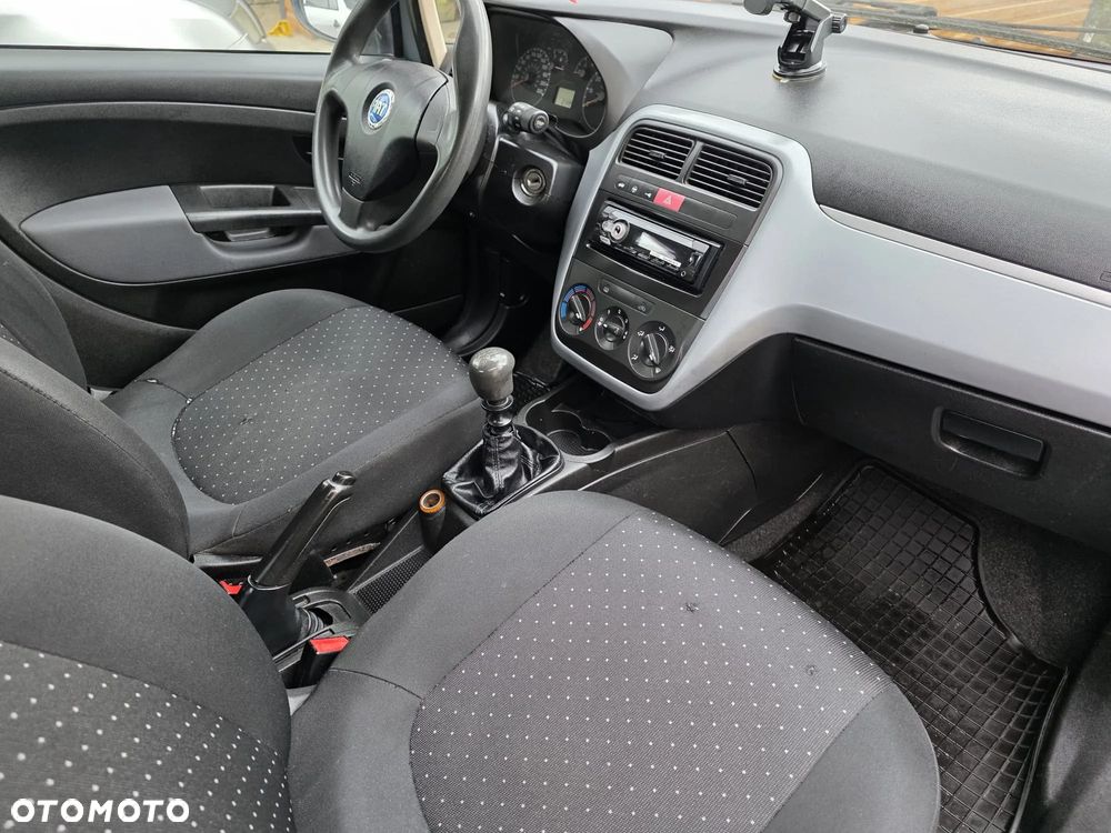Fiat Grande Punto 1.2 8V Active - 11