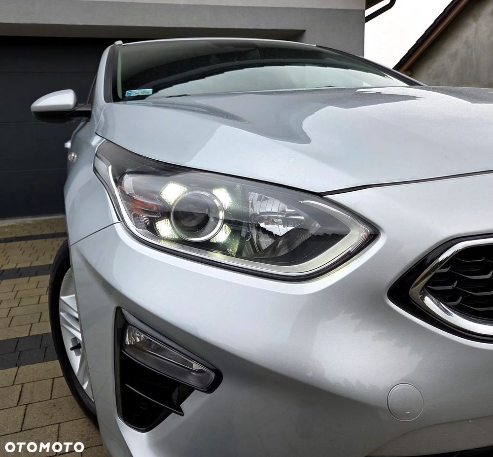Kia Ceed 1.6 CRDi mHEV M - 14