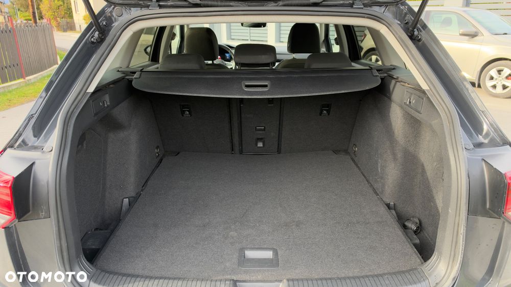 Volkswagen Golf - 14