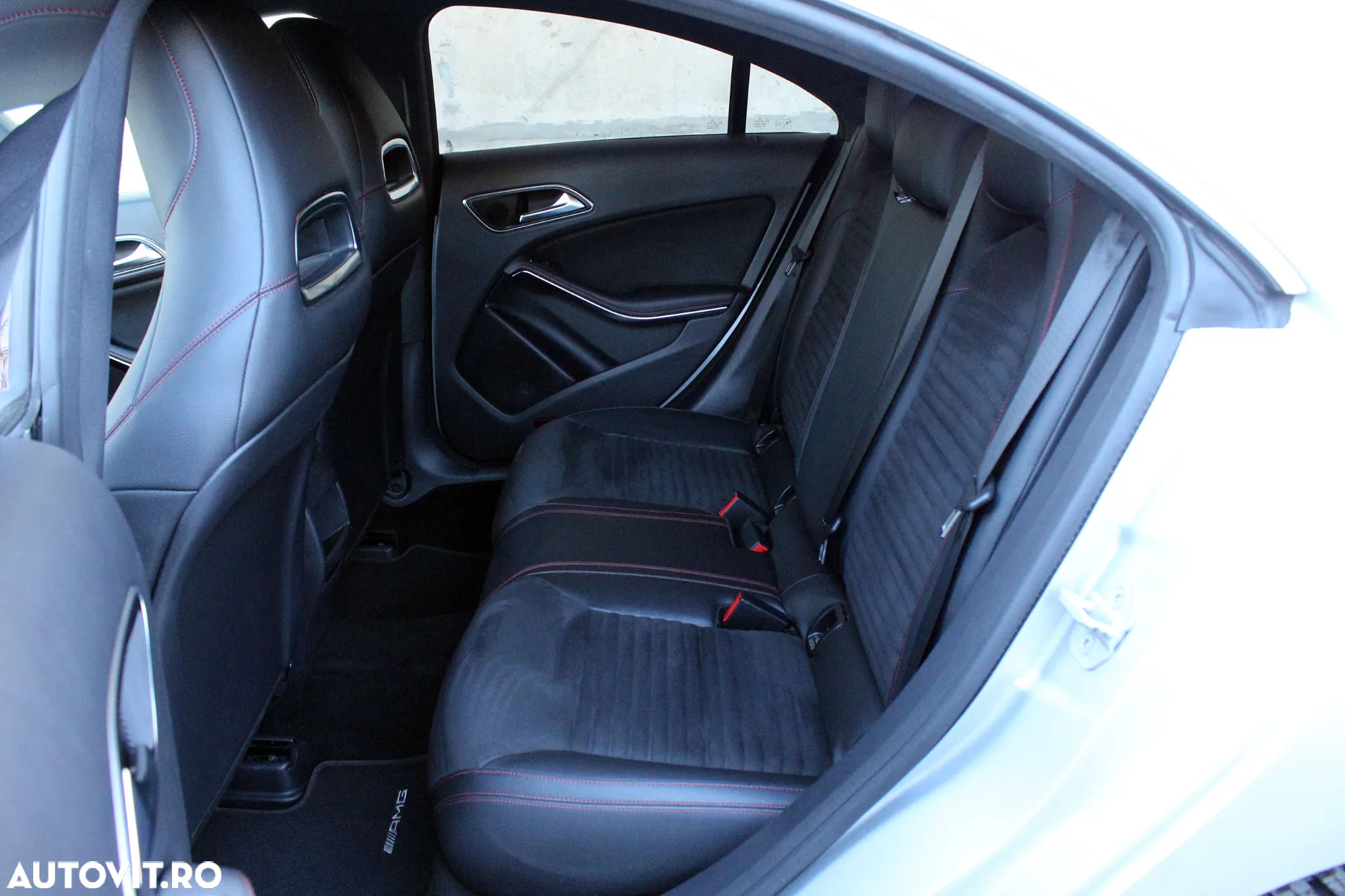 Mercedes-Benz CLA 220 CDI 7G-DCT AMG Line - 10