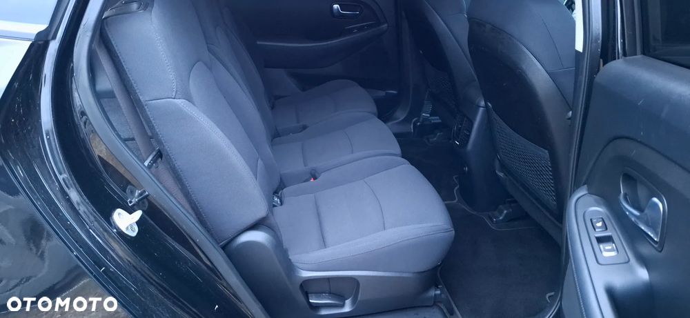 Kia Carens 1.7 CRDi XL 7os - 20