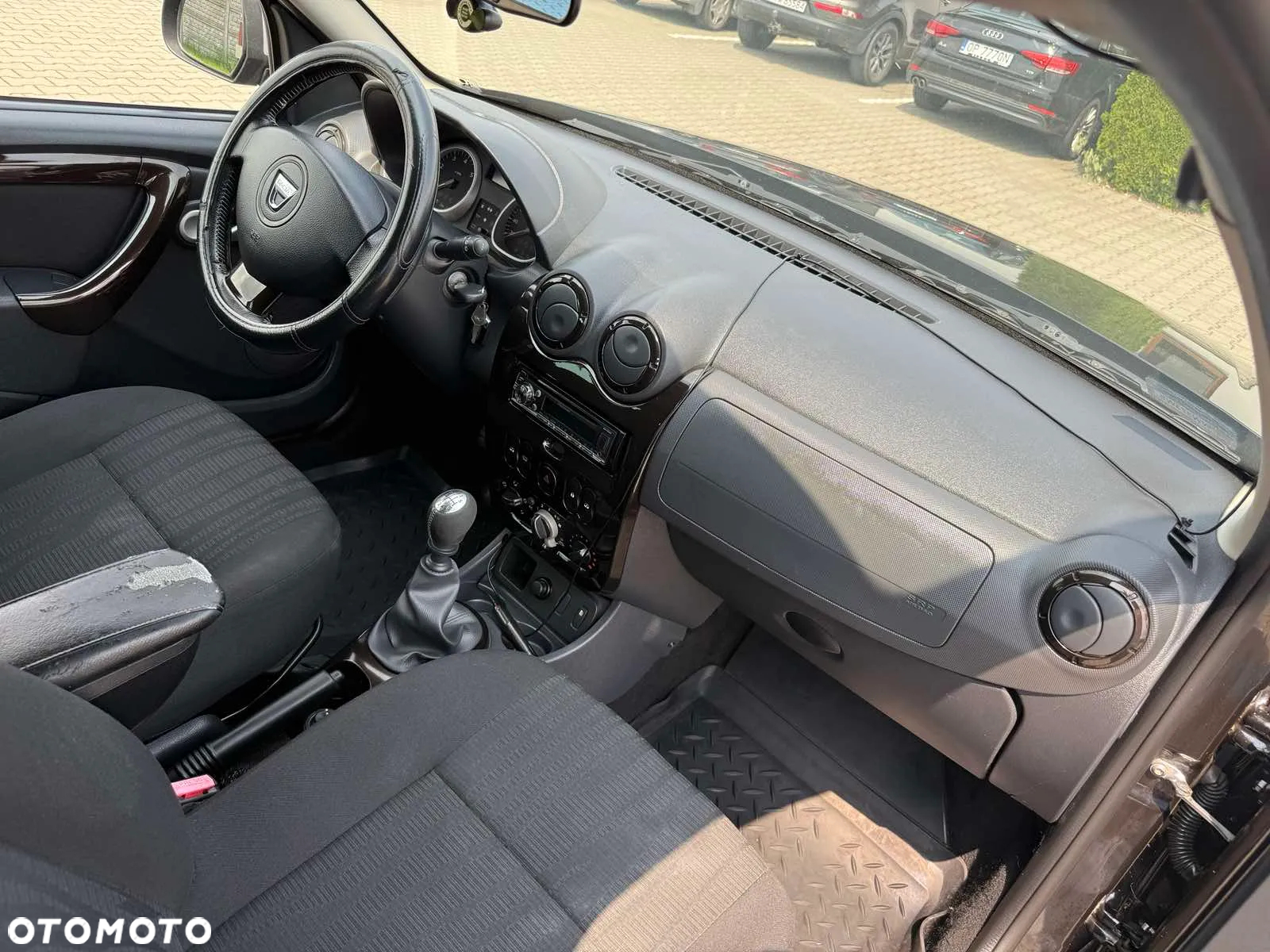 Dacia Duster 1.5 dCi Laureate - 11