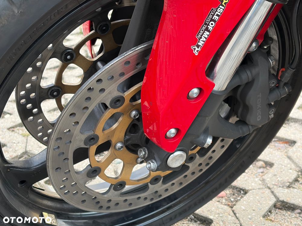 Honda CBR - 7