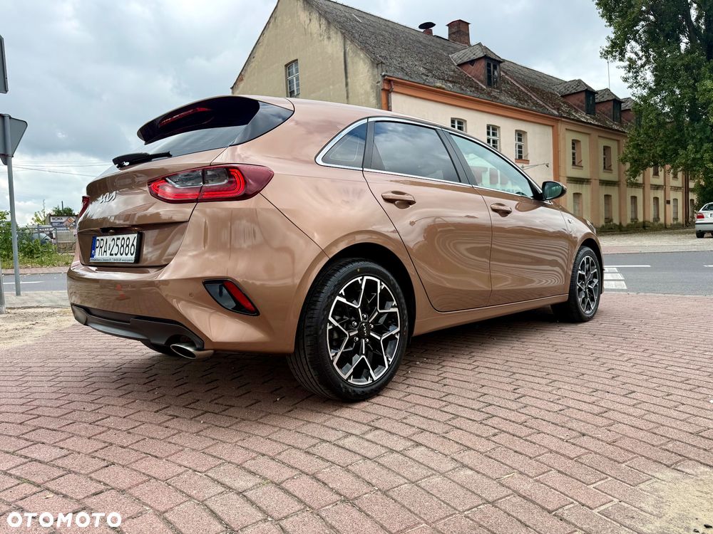 Kia Ceed 1.5 T-GDI Business Line Plus - 31