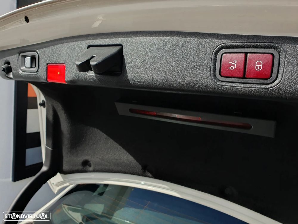 Mercedes-Benz E 350 D 9G-TRONIC AMG Line - 17