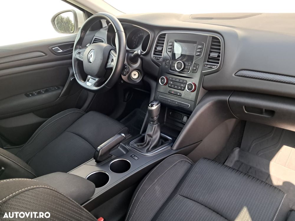 Renault Megane Blue dCi 116 Zen - 13