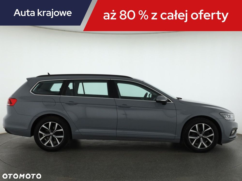 Volkswagen Passat Variant - 8
