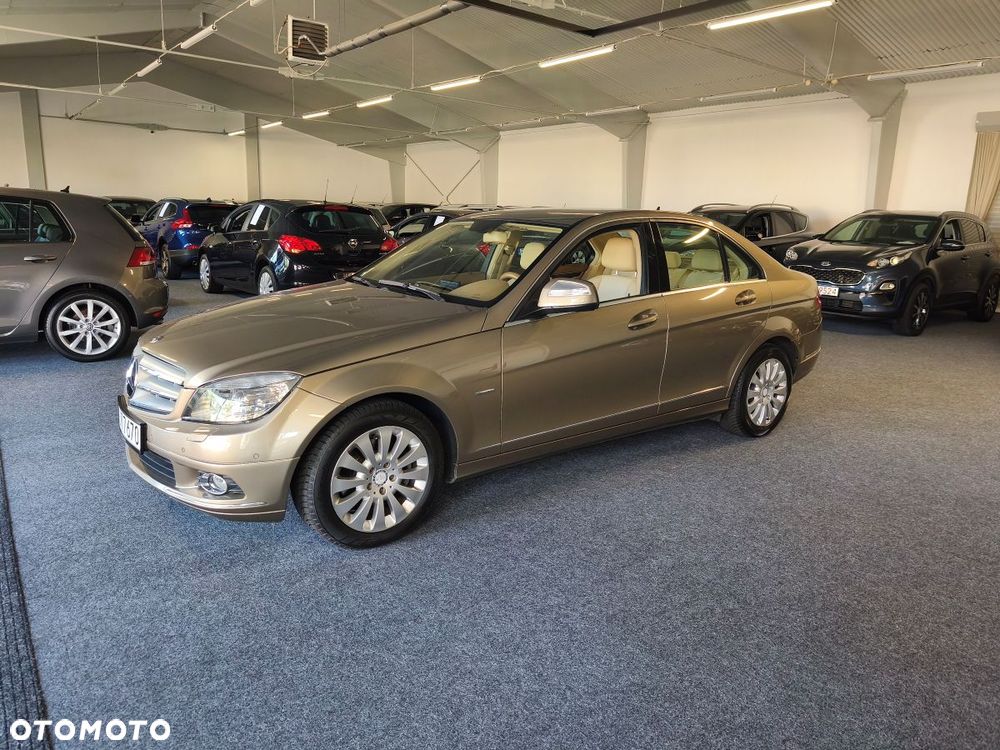 Mercedes-Benz Klasa C 280 4Matic 7G-TRONIC Elegance - 1
