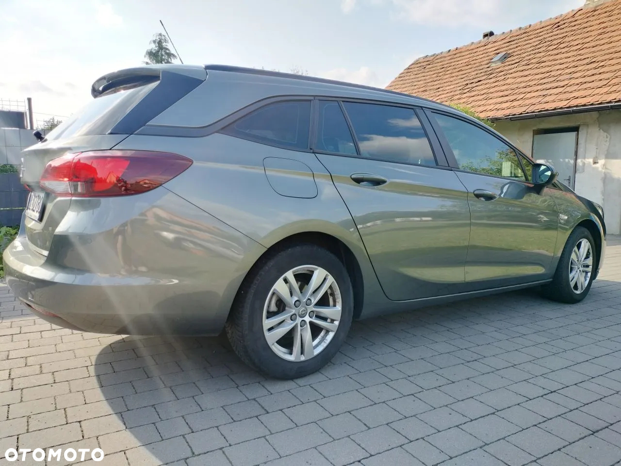Opel Astra 1.5 D Start/Stop Elegance - 9