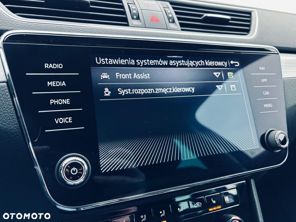 Skoda Superb 1.5 TSI Ambition DSG - 29