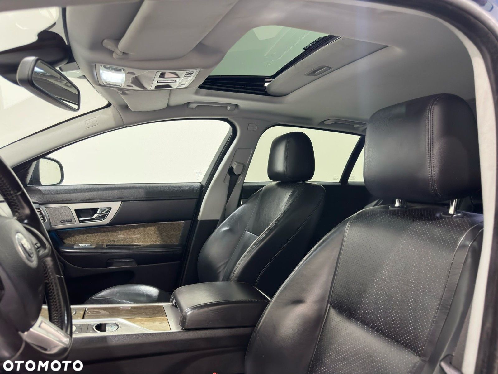 Jaguar XF - 26