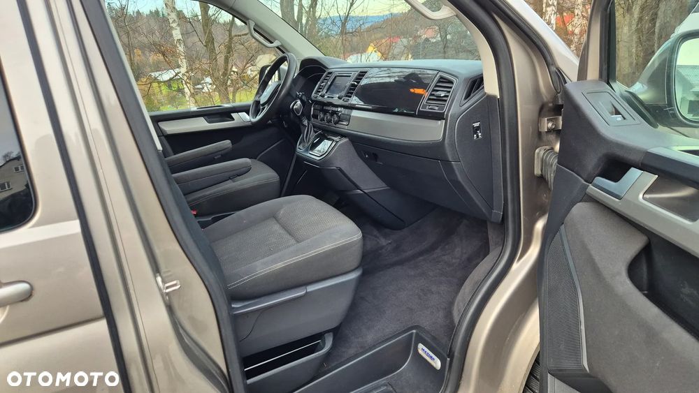 Volkswagen Multivan - 14