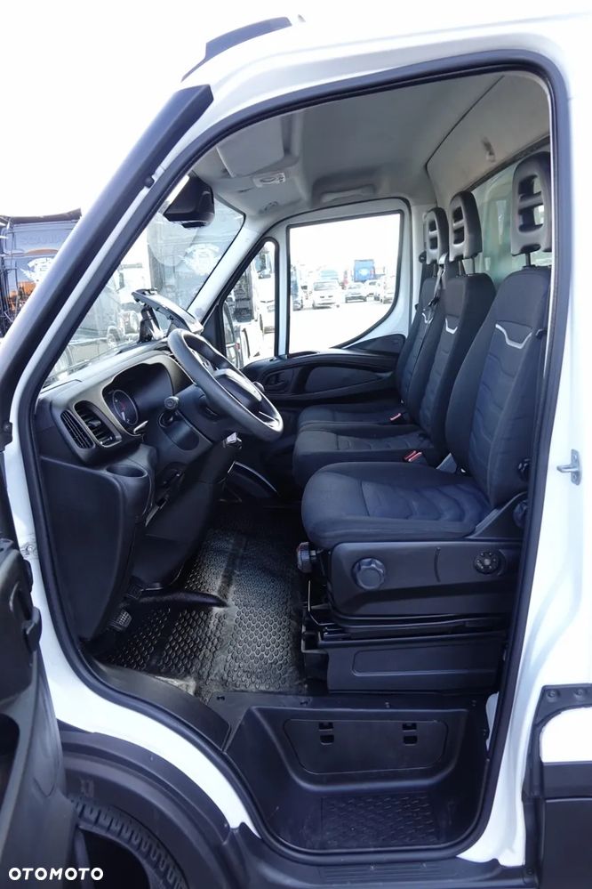 Iveco DAILY 35-160 / 3.0 D / KONTENER 4,3 M / WINDA 750 kg  / BLIŹNIAK   DMC: 3500 KG /  2021 / SPROWADZONY - 25