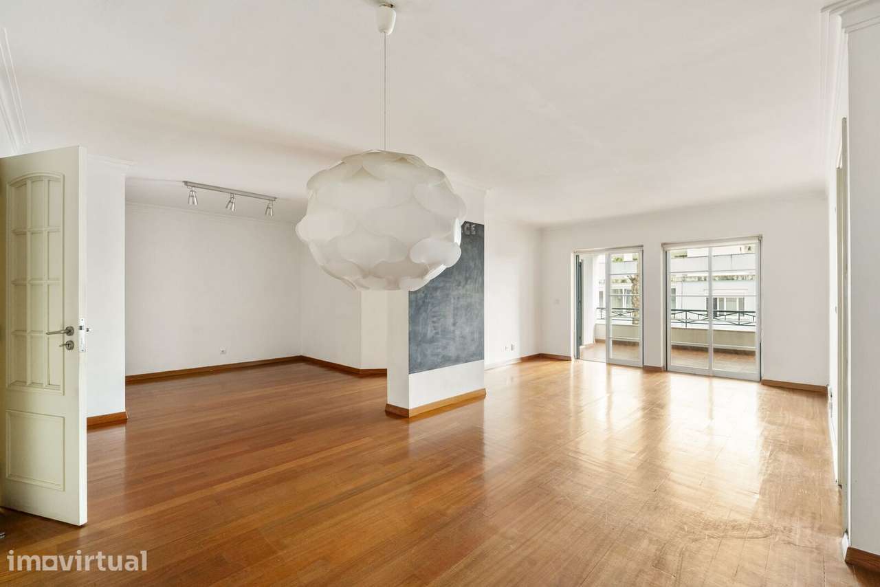 Apartamento T1 + 1 com piscina, Estoril, Cascais - Grande imagem: 2/37