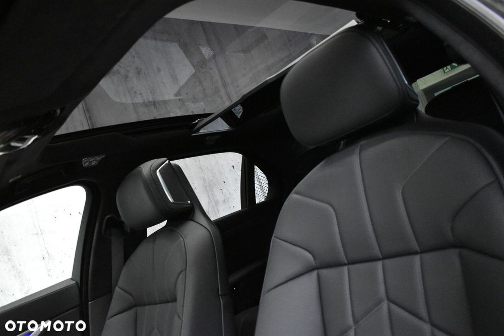 BMW Seria 7 - 11