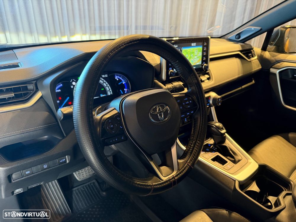 Toyota RAV4 2.5 HDF Black Edition - 19