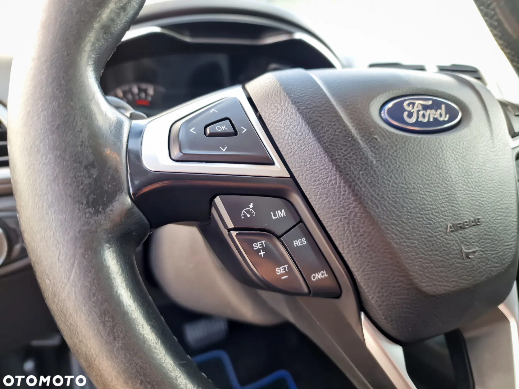 Ford Mondeo 2.0 TDCi Titanium PowerShift - 11